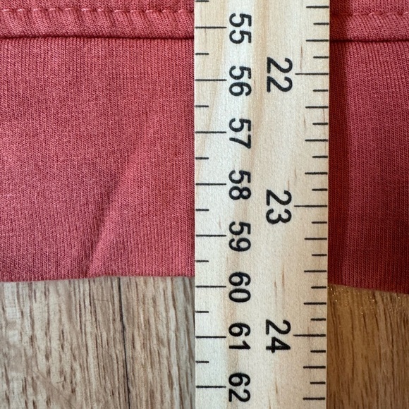 Orvis Vneck pullover rust colored sweater Medium - Picture 3 of 9